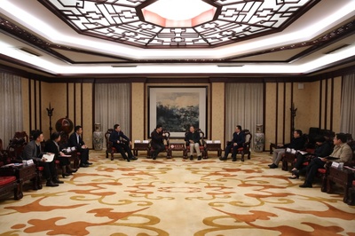 四川嘉祥集團(tuán)董事長向克堅(jiān)一行蒞臨考察 共商實(shí)業(yè)興校發(fā)展大計